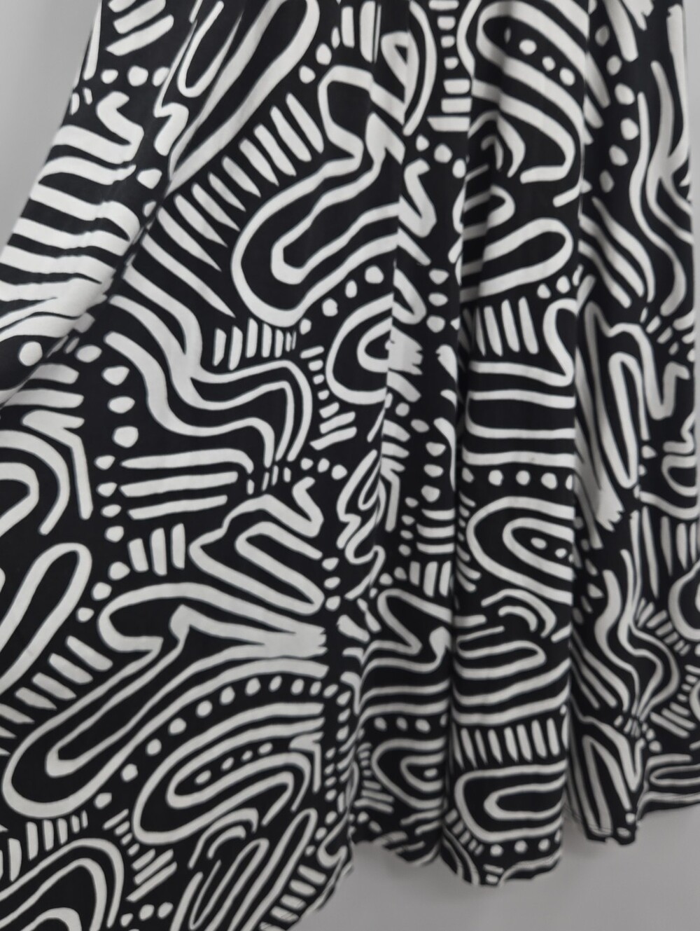 Nooworks Dress Black  White Sleeveless Ripple Print Midi Pockets - Picture 12 of 13